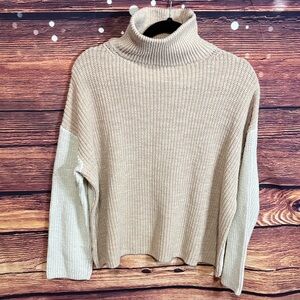 Lou & Grey Beige and Cream Turtleneck Sweater